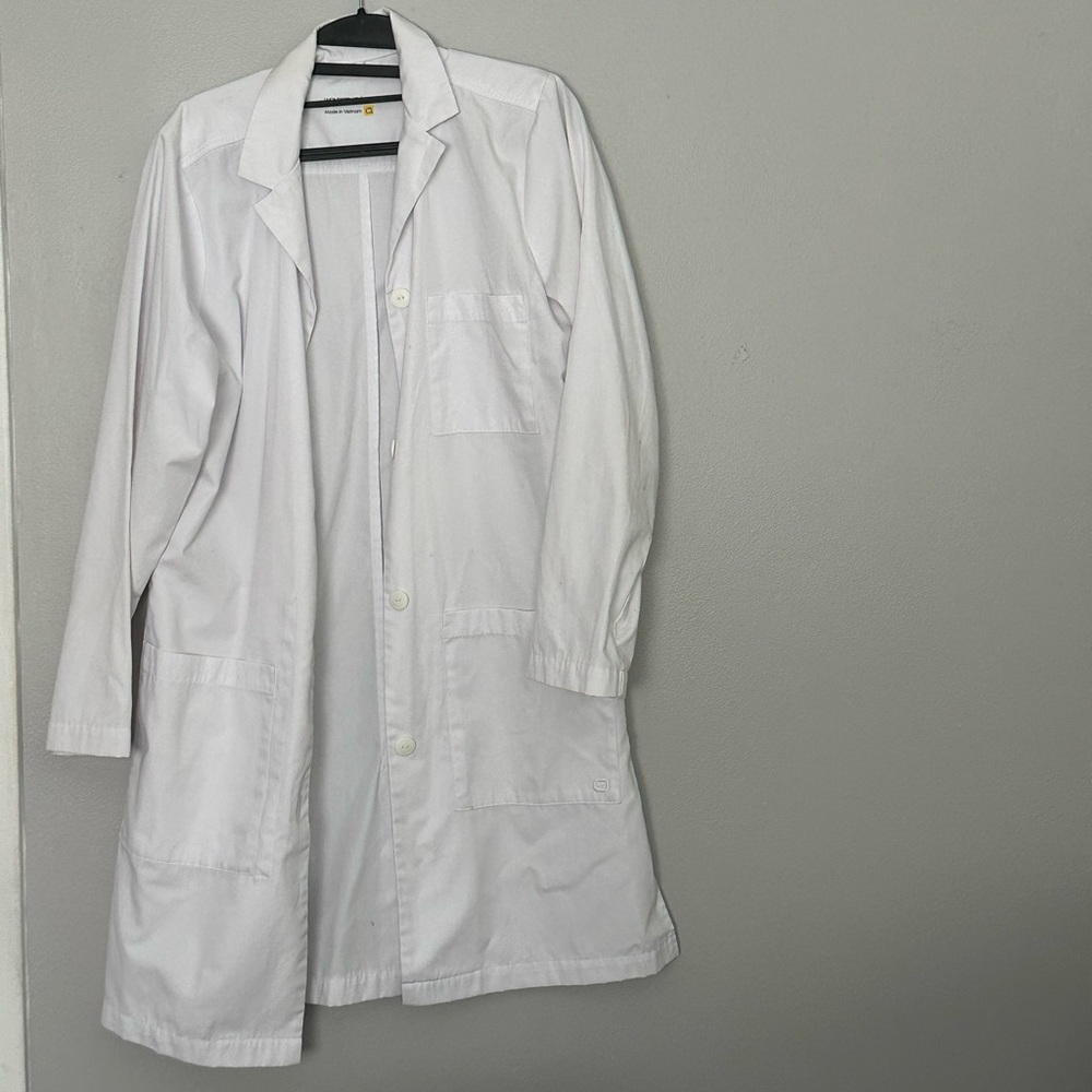White lab coat size small